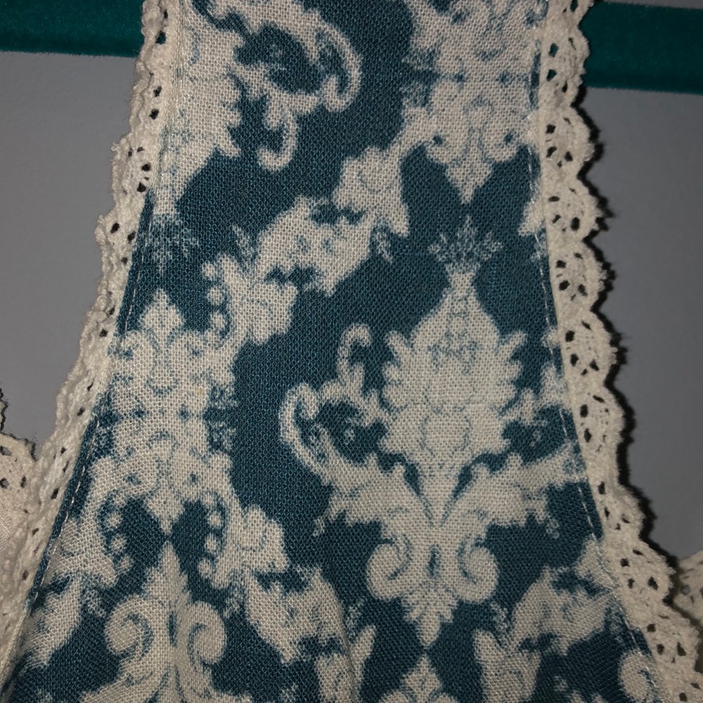 Tank top! - Picture 3 of 3